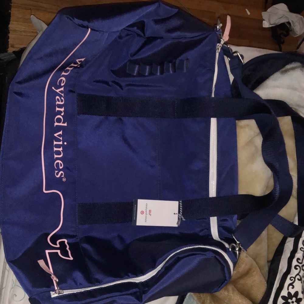 Vineyard vines bag